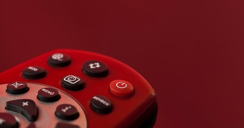 Comment allumer sa Freebox Révolution sans télécommande