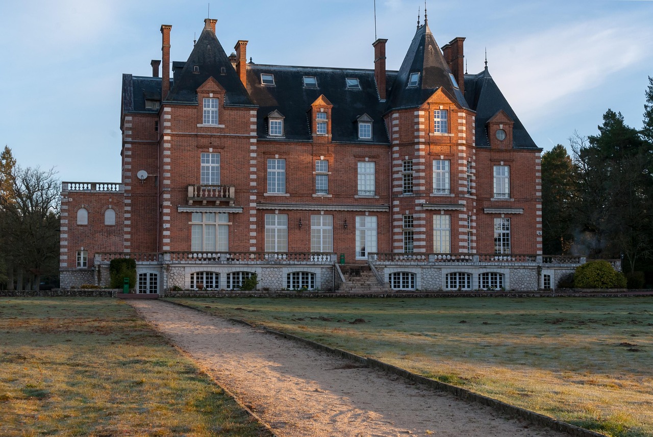 découvrez notre guide complet sur les domaines, où vous apprendrez comment choisir, enregistrer et gérer votre nom de domaine pour optimiser votre présence en ligne. que vous soyez un entrepreneur ou un passionné, maîtrisez tous les aspects de la gestion de domaine.
