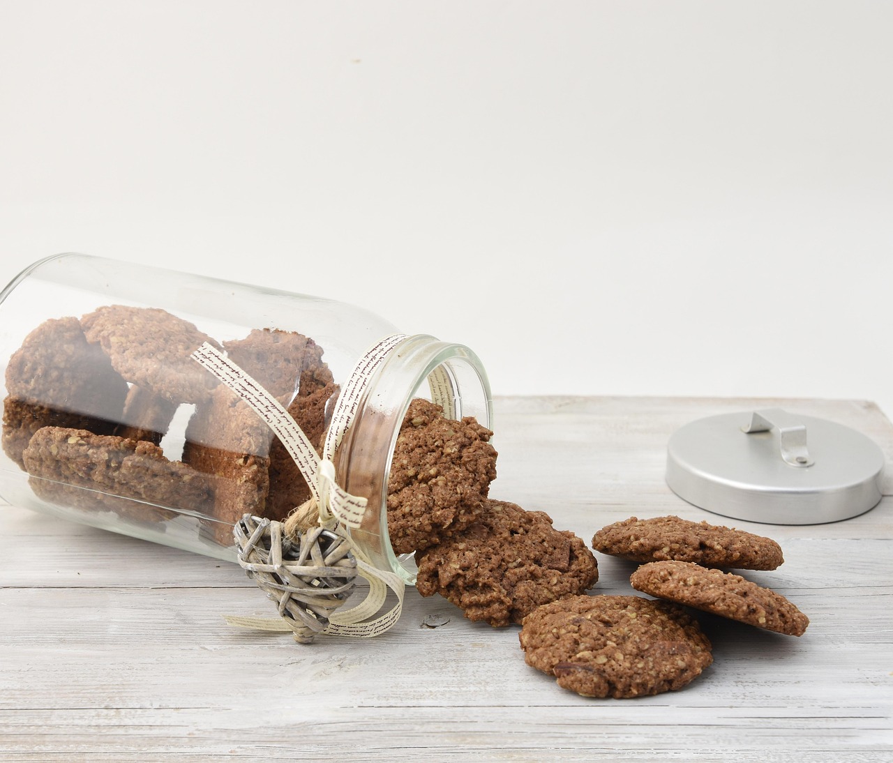 découvrez tout ce qu'il faut savoir sur le consentement aux cookies : obligations légales, bonnes pratiques et conseils pour respecter la vie privée de vos utilisateurs sur votre site web.